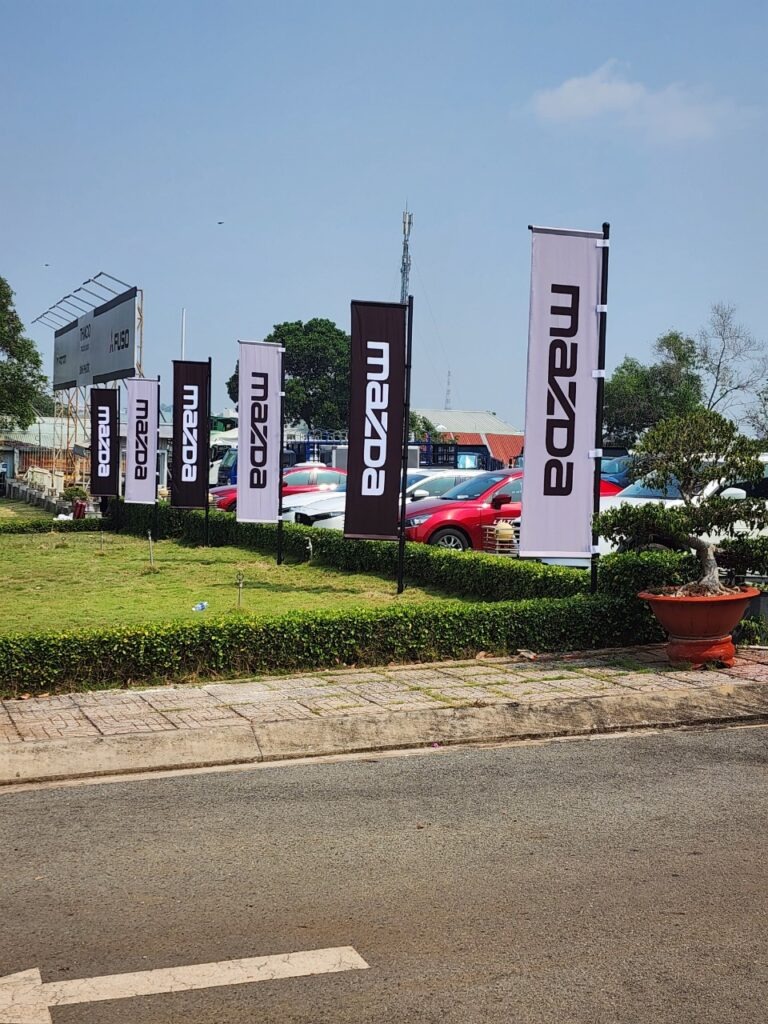 cờ phướn chữ nhật